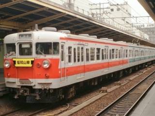 583